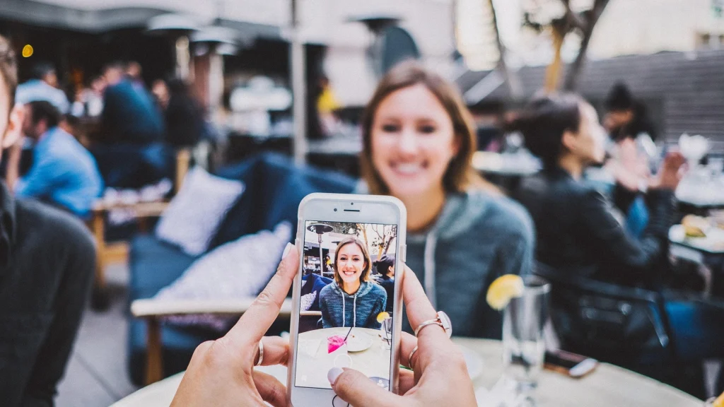 Taking a professional CV photo using a smartphone